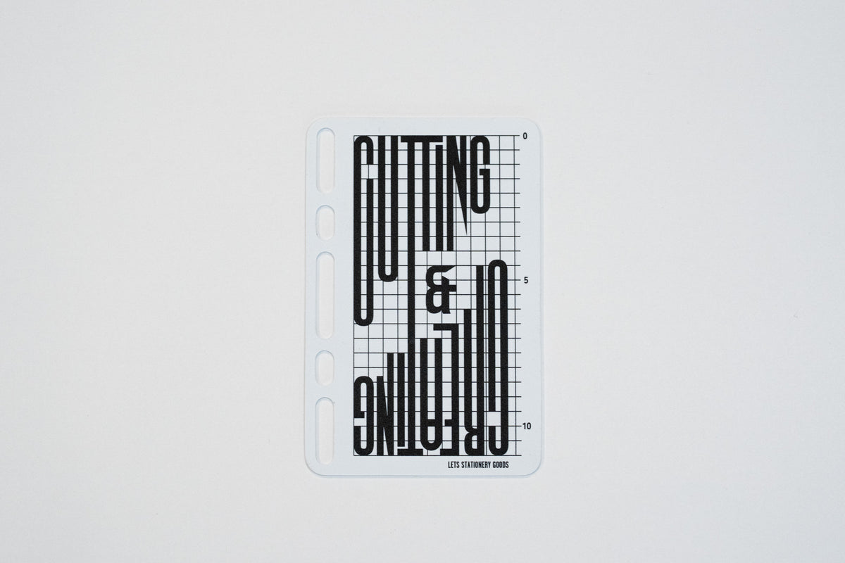 カッターマット｜システム手帳にはさめるリフィル式 Cutting Mat